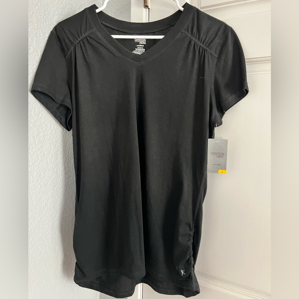 Danskin NWT ruched active tee